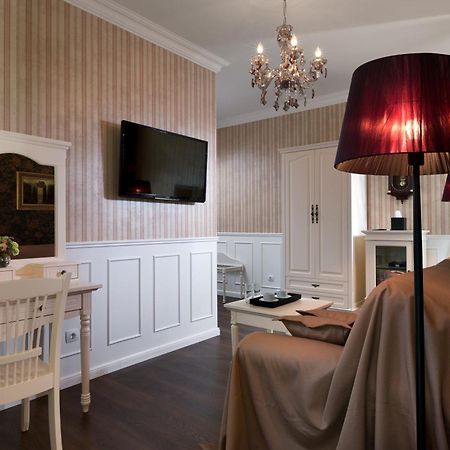 De Gaulle Boutique Hotel Kharkov Luaran gambar