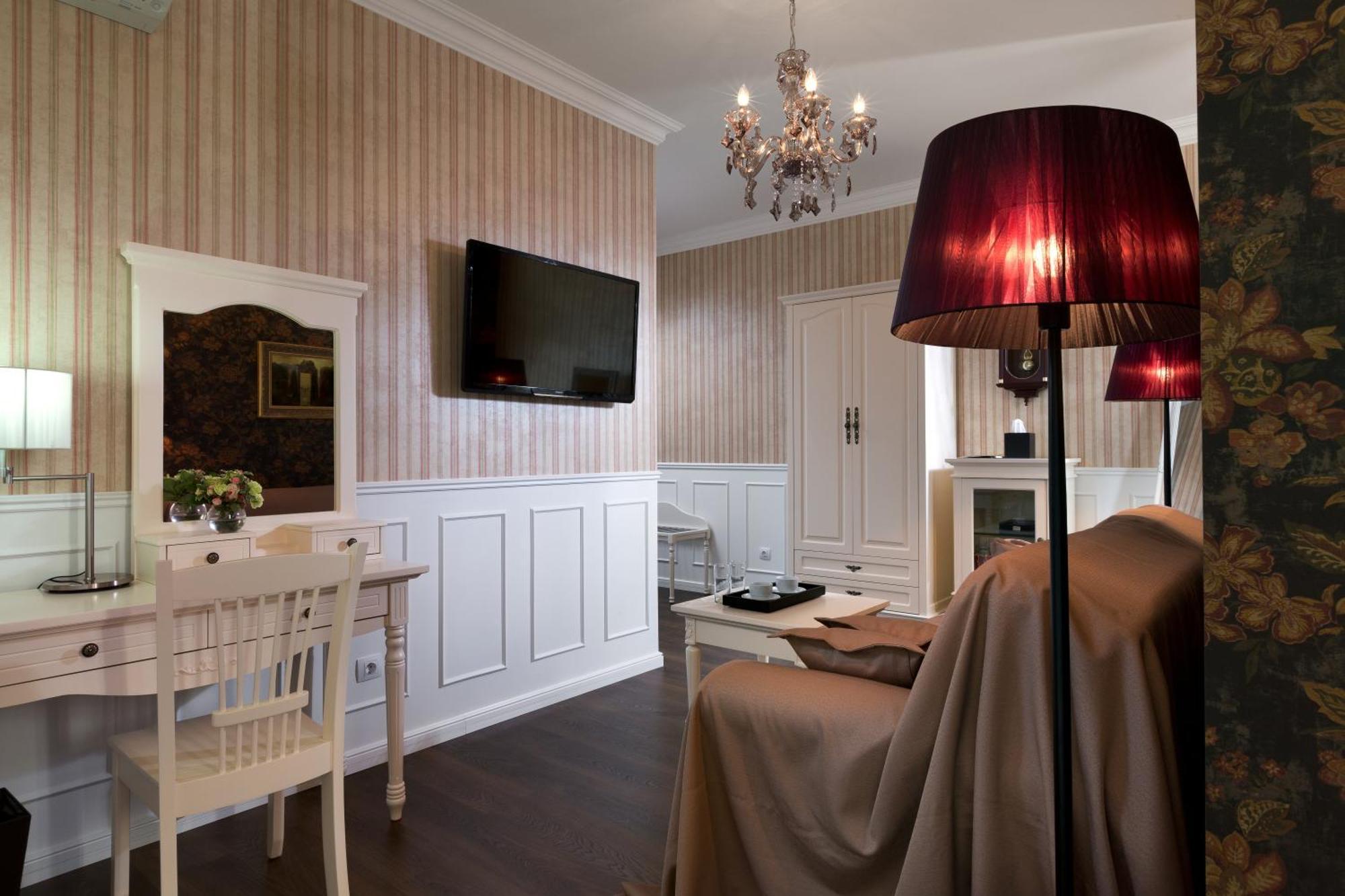 De Gaulle Boutique Hotel Kharkov Luaran gambar