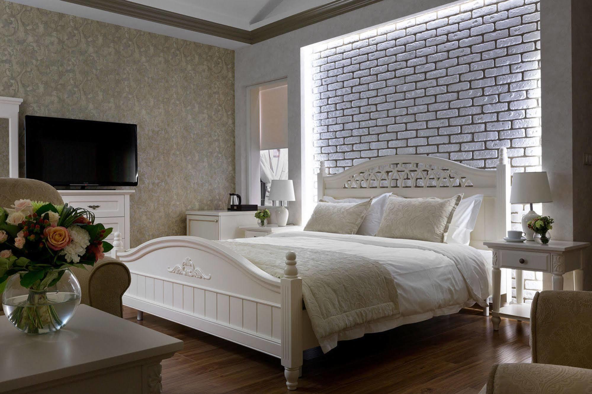 De Gaulle Boutique Hotel Kharkov Luaran gambar