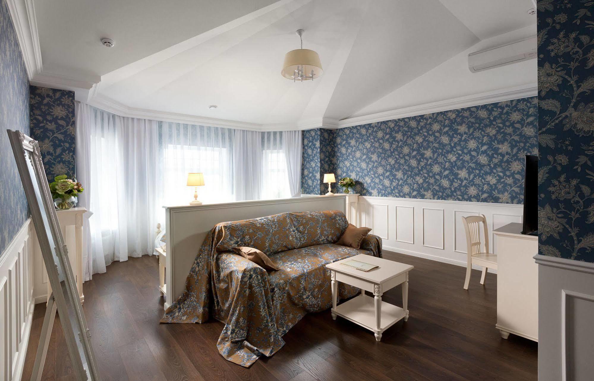 De Gaulle Boutique Hotel Kharkov Luaran gambar