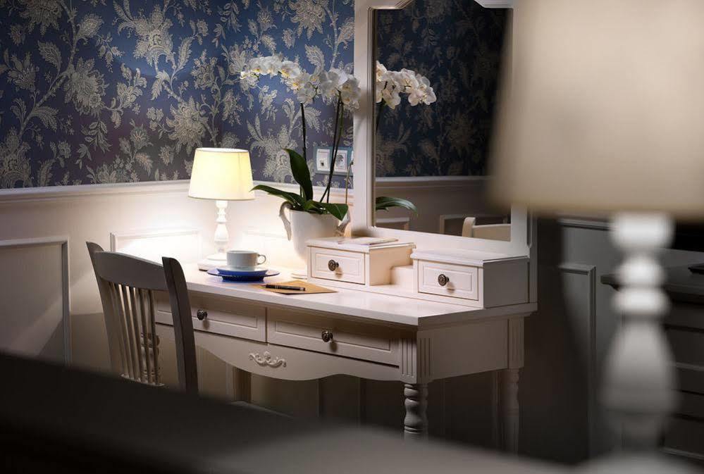 De Gaulle Boutique Hotel Kharkov Luaran gambar