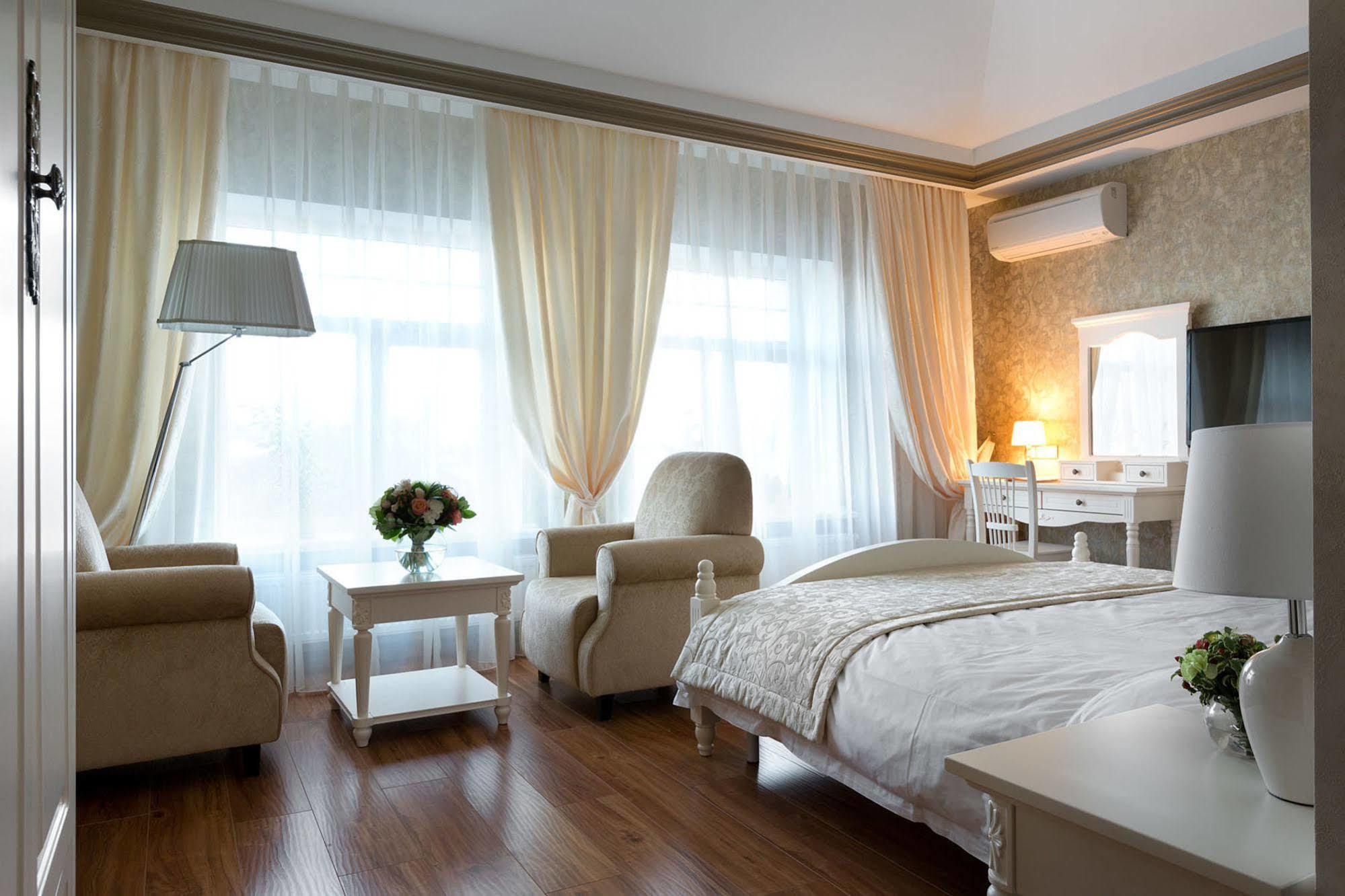 De Gaulle Boutique Hotel Kharkov Luaran gambar