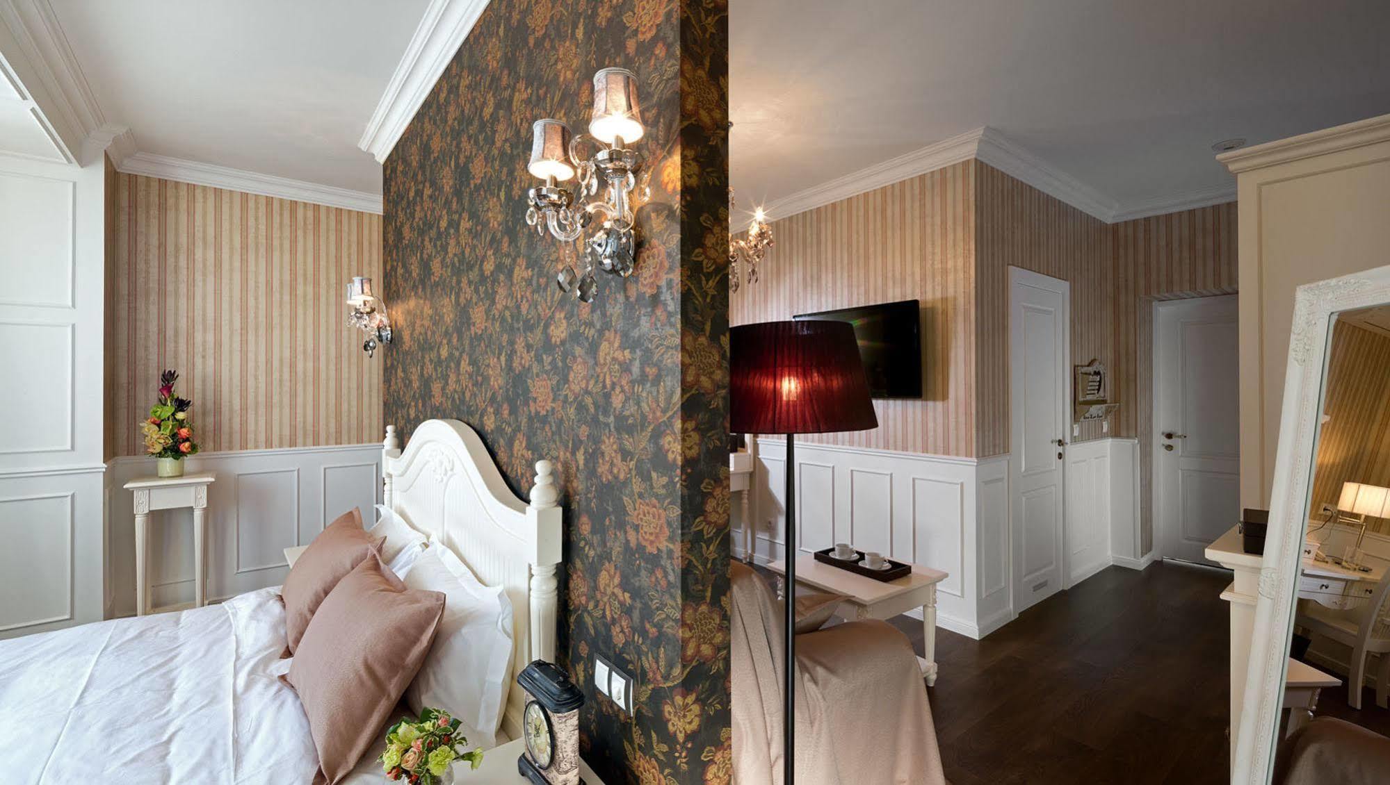 De Gaulle Boutique Hotel Kharkov Luaran gambar